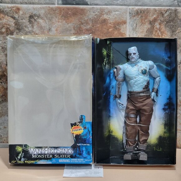 Jakks Pacific Van Helsing Frankensteins Monster Slayer Action Figure 2004 - Picture 2 of 10
